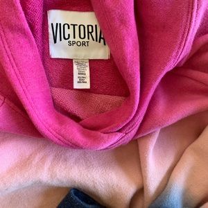 VICTORIAS SECRET SPORT PULLOVER HOODIE